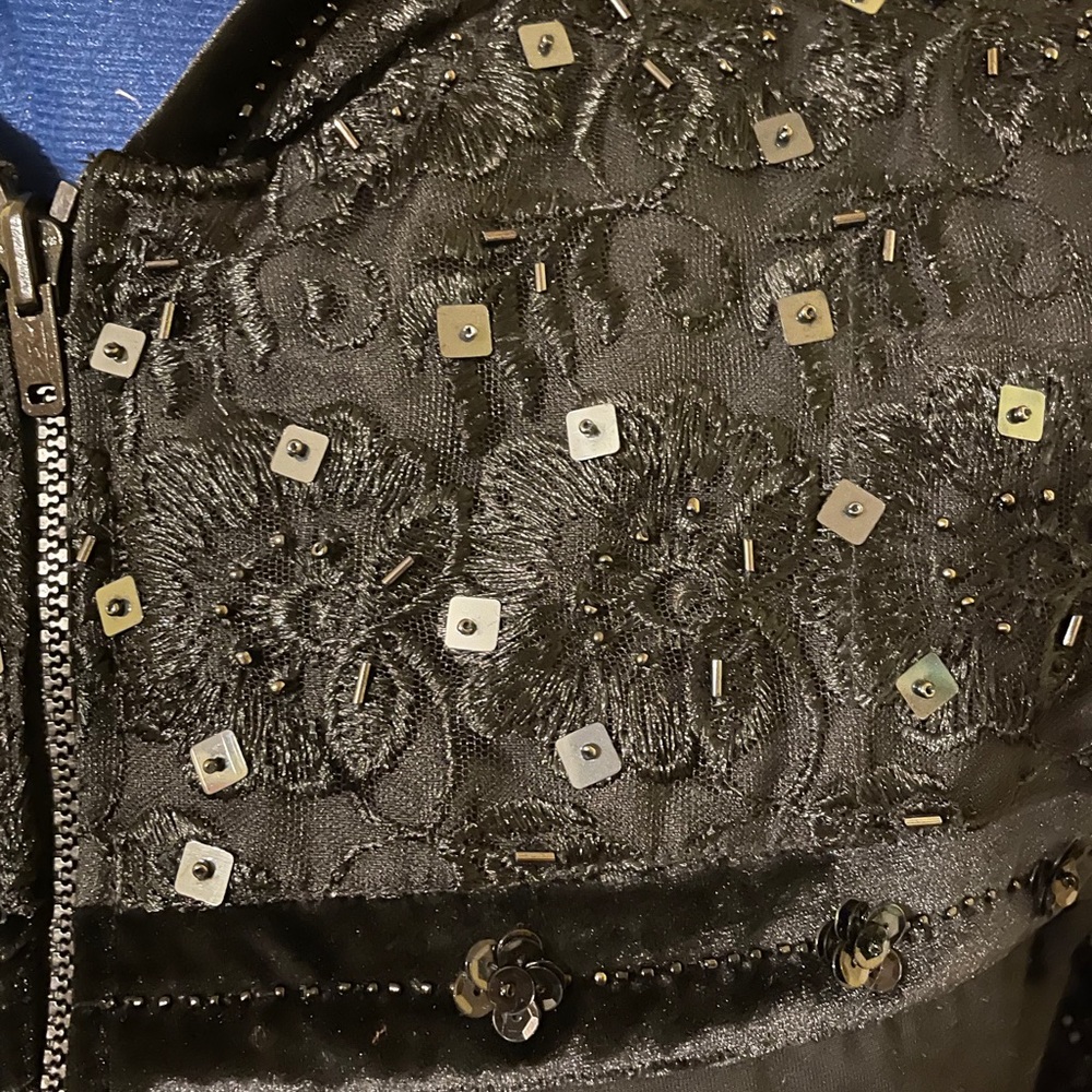 Surya Beautiful Black lace jacket with hood (OLCC)💕 - Picture 3 of 7